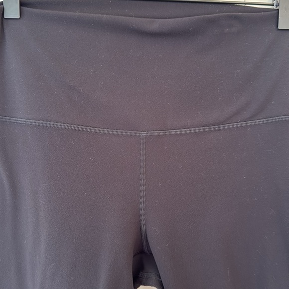 Lululemon Align High-Rise Pant 25”, size 8 black - Picture 10 of 15